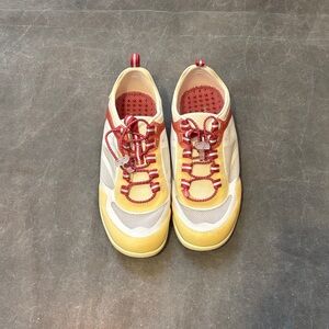 Land’s End water shoes size 8 women’s